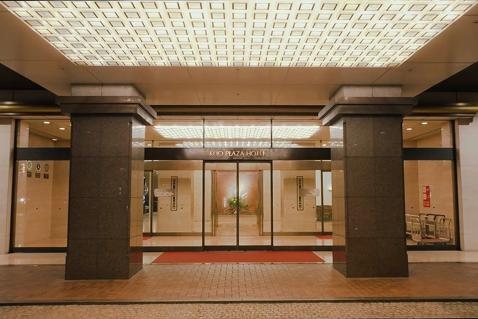 会社の創立記念の式典をスチール撮影